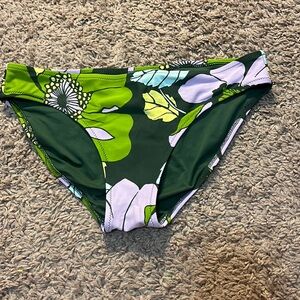 floral aerie bikini bottoms!